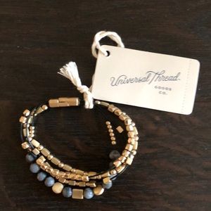 Universal Thread Bracelet